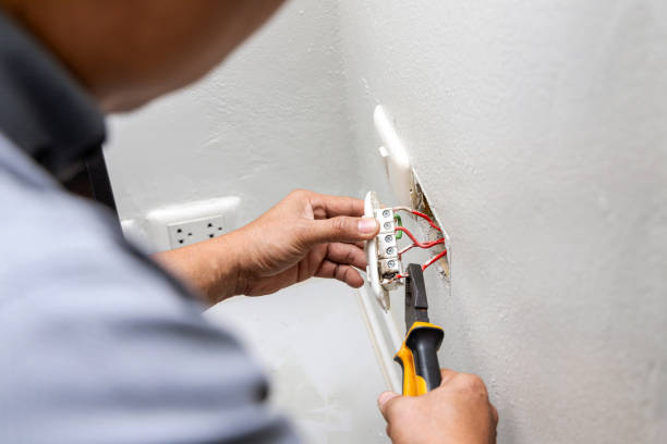 Best Local Electrician Companies  in Loretto, PA